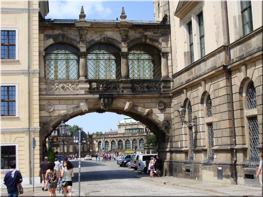 14700-Taschenbergpalais-Dresden-DSC05376.JPG