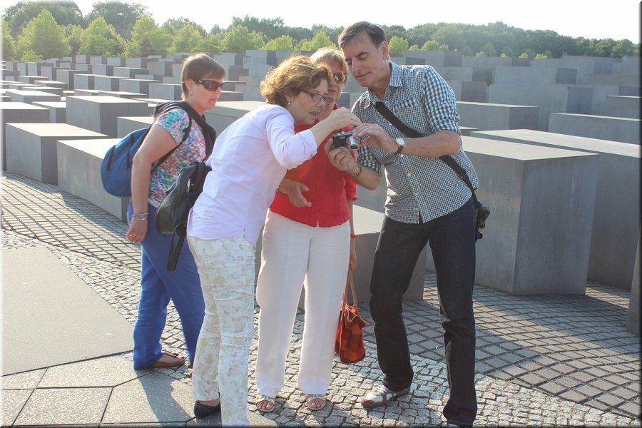 20030-Monumento al holocausto-.jpg