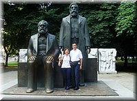 21900-Con el Tio Carlos y el Tio Federico-Berlin-DSC05556-b.jpg