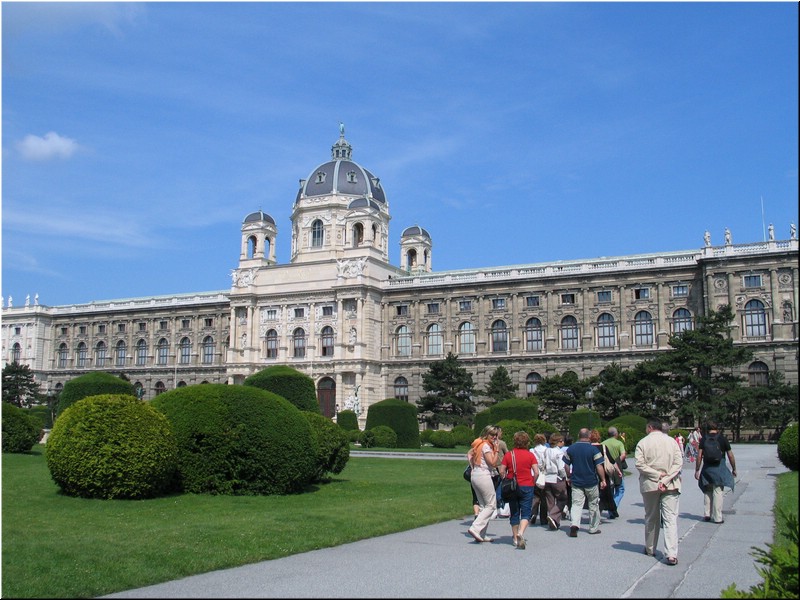 2780-Pedro-B-P-V-Viena-Maria-Theresien-Platz.JPG