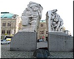 2778-Pedro-B-P-V-Viena-Monumento-Victimas-Guerra.JPG