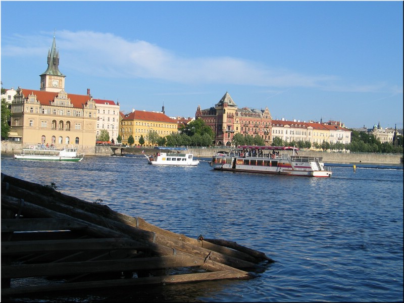 3463-Pedro-B-P-V-Praga-Paseo-Barco.JPG