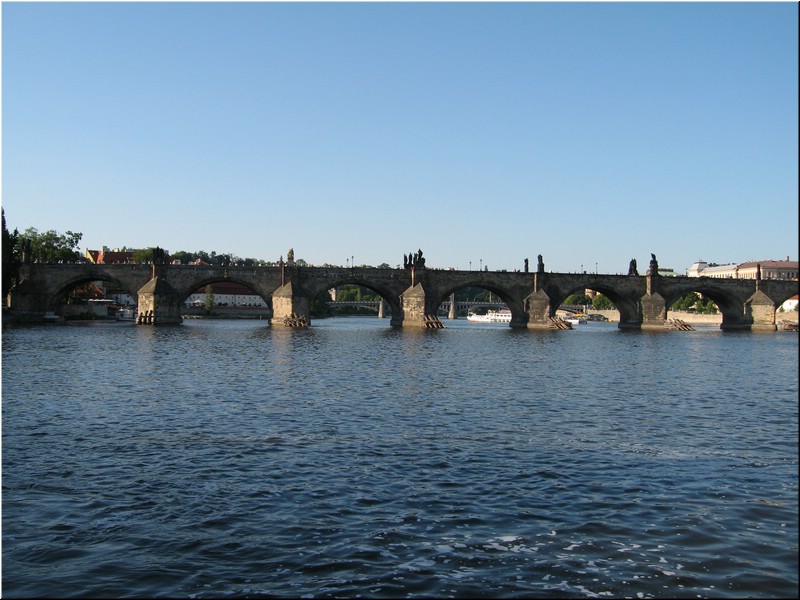 3466-Rosa-B-P-V-Praga-Puente-Carlos.jpg