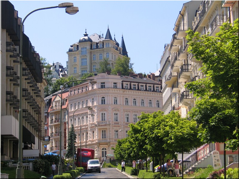 5246-Pedro-B-P-V-Karlovy-Vary-calle.JPG