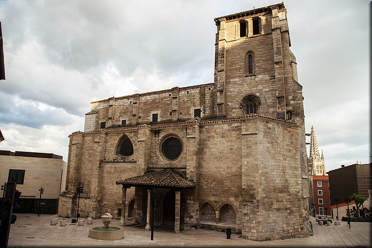 080 Iglesia de San Esteban.jpg