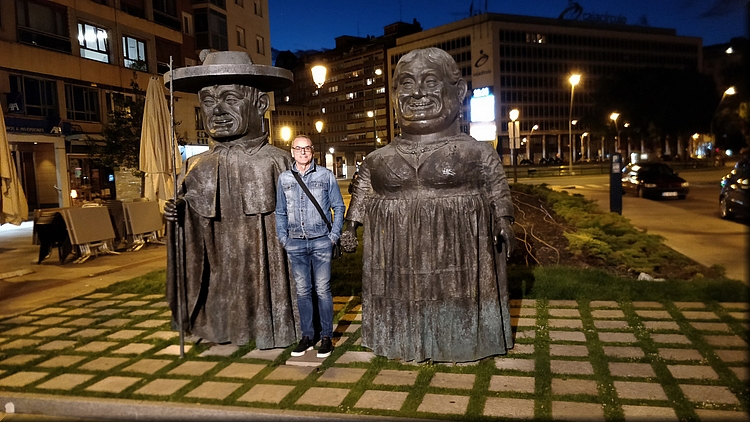 130 Kotoño y los Giganticos.jpg