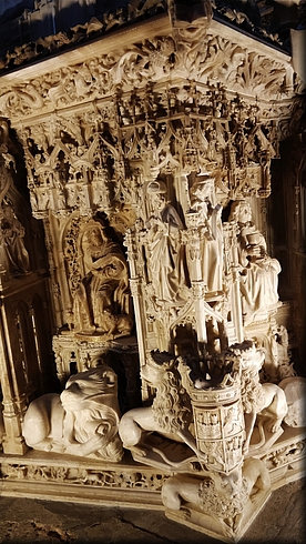 006 Sepulcro Juan II e Isabel.jpg