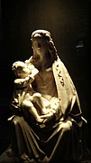 013 La virgen dando pecho.jpg