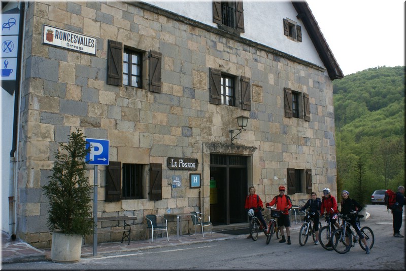 0050-Roncesvalles - Posada.jpg