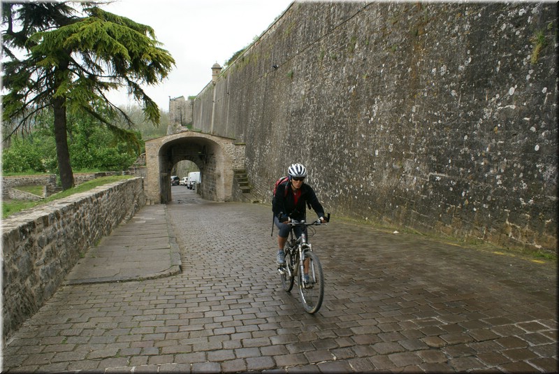 0650-Camino-Puerta-de-Zumalacarregui.jpg