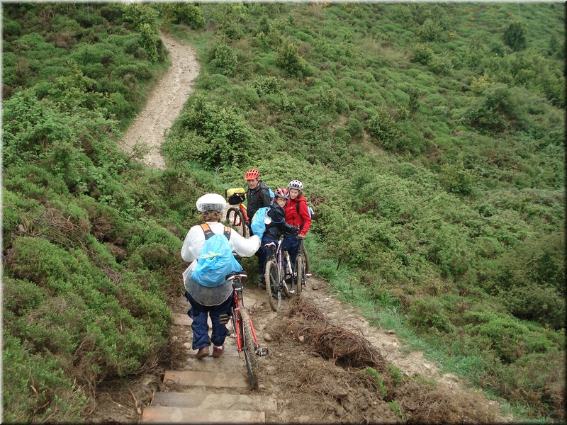 0840-Camino-Subida-Puerto-del-Perdon.jpg