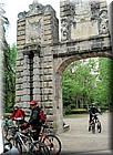 0730-Camino Jardines de La Taconera.jpg