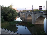 0883-Logroño-Puente sobre el Ebro.JPG