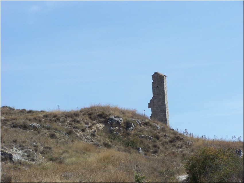 026-Hontanas- Ruinas del Torreon- K2442.JPG