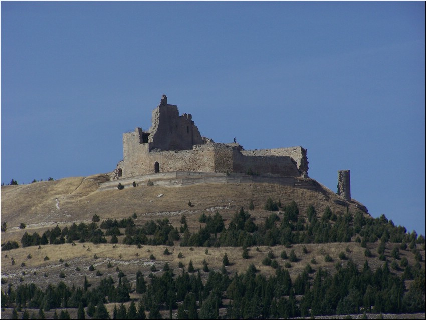 037-Castrojeriz- Ruinas del Castillo- K2450.JPG