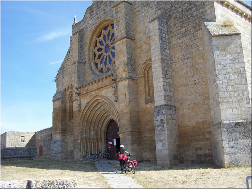 038-Castrojeriz-Col Sta Maria del Manzano-K2451.JPG