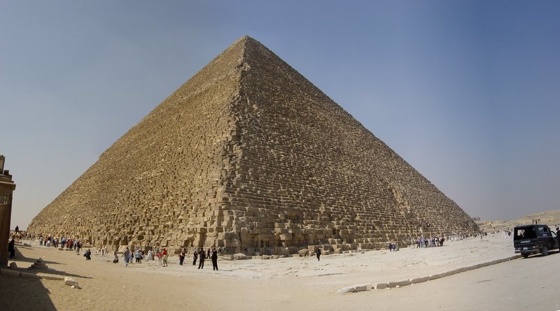406-407-408-408-Piramides-Keops.jpg