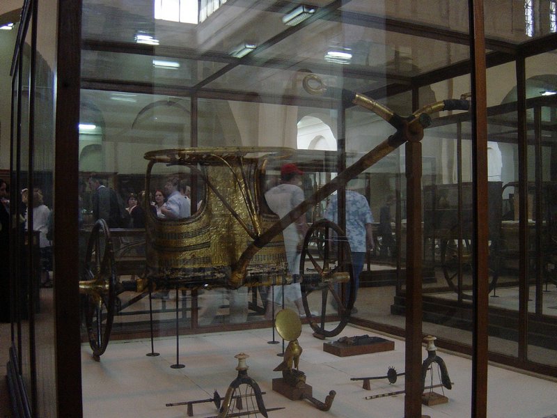 510-CairoMuseo-TesoroTutankamon.JPG