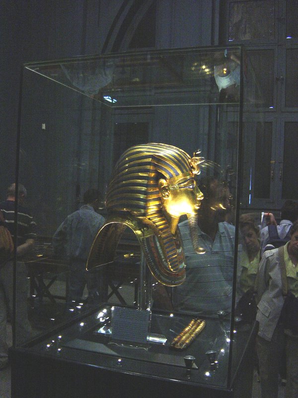518-CairoMuseo-MascarTutankamon.jpg