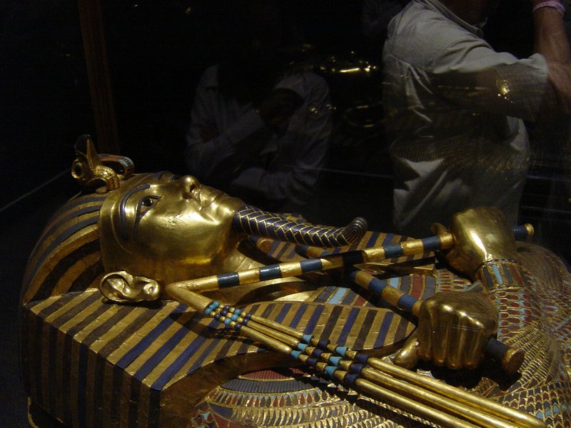519-CairoMuseo-SarcofagoTutankamon.JPG