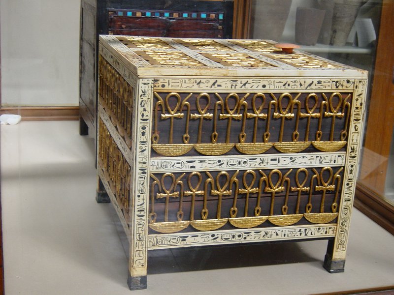 535-CairoMuseo-TesoroTutankamon.JPG