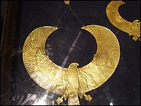 522-CairoMuseo-TesoroTutankamon.JPG