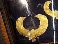 524-CairoMuseo-TesoroTutankamon.jpg