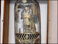 534-CairoMuseo-TesoroTutankamon.JPG