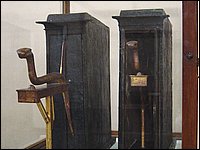 536-CairoMuseo-TesoroTutankamon.JPG