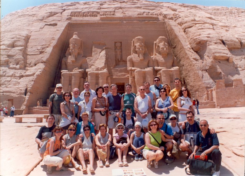 581-b-AbuSimbel-Grupo-.jpg