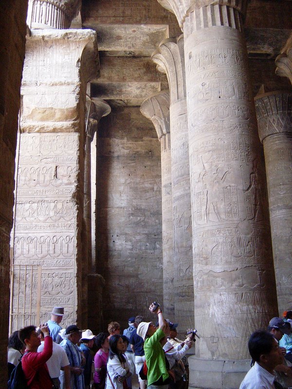 663-TemploEdfu.JPG