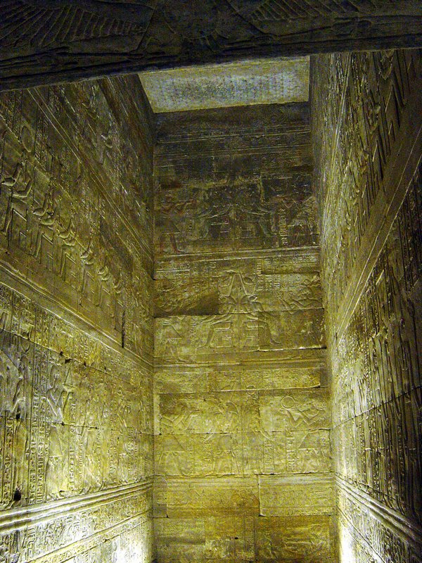 671-TemploEdfu.JPG