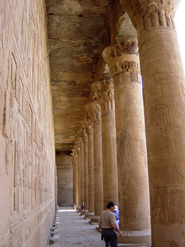 675-TemploEdfu.JPG