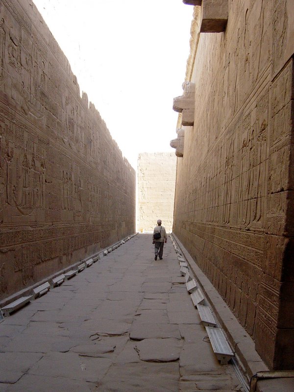 677-TemploEdfu.JPG