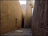 672-TemploEdfu.JPG