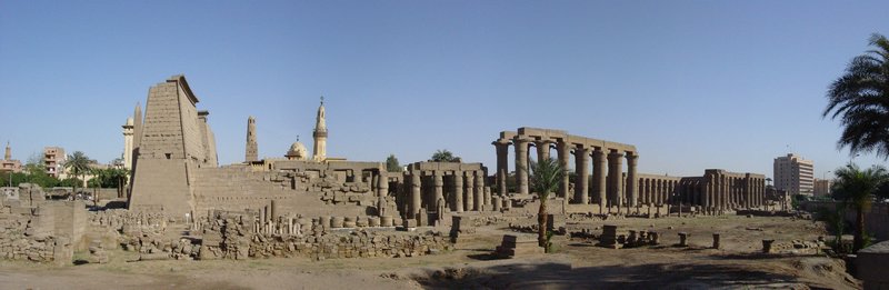 726-727-728-Templo_Luxor.jpg