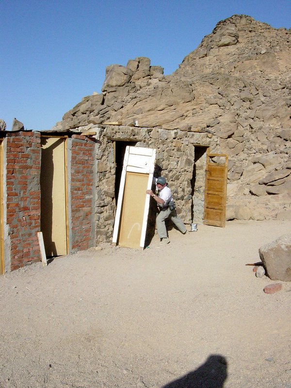 742-Desierto-InstalacionesSanitarias.JPG