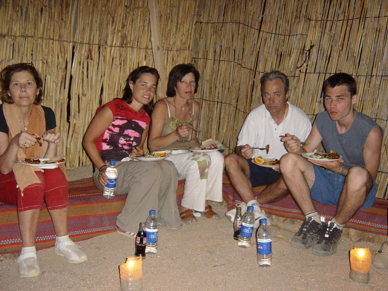 748_0-Desierto-Poblado_beduino.JPG