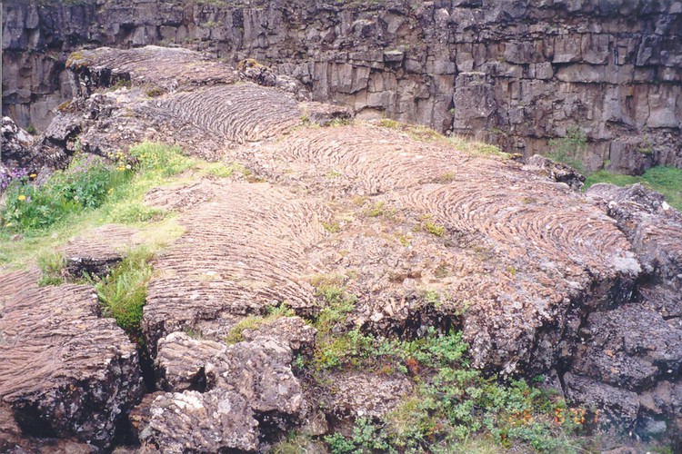910-Lava_b.jpg