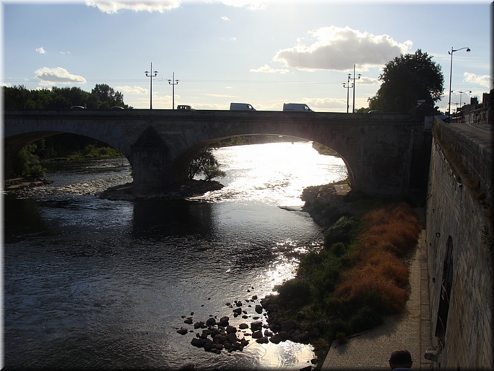 01400 Orleans - Arco del Puente.JPG