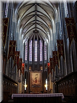 01100 Orleans - Catedral - Nave.JPG