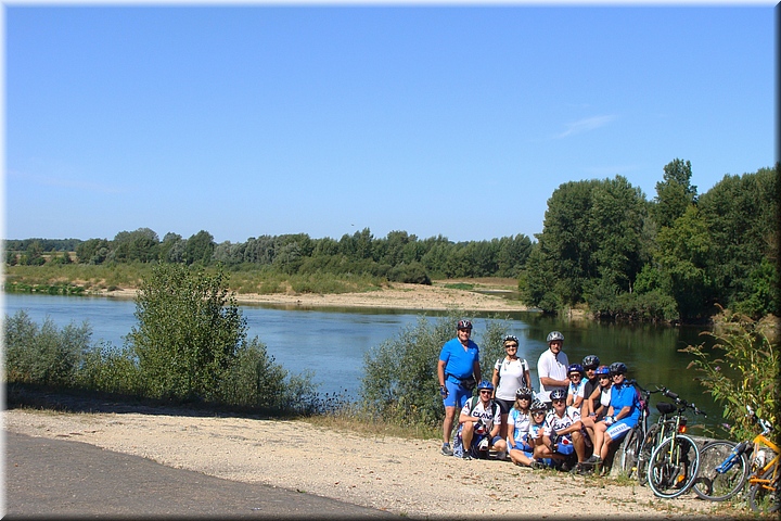 02230 Primer contacto con La Loire.JPG