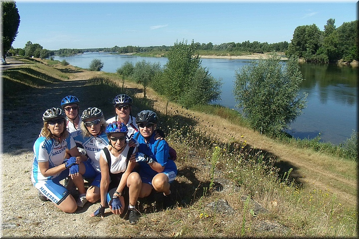 02240 Primer contacto con La Loire.JPG