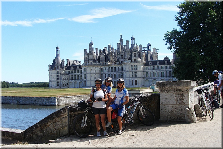 02400 Chambord - Esther-MariCarmen-Rosa.JPG