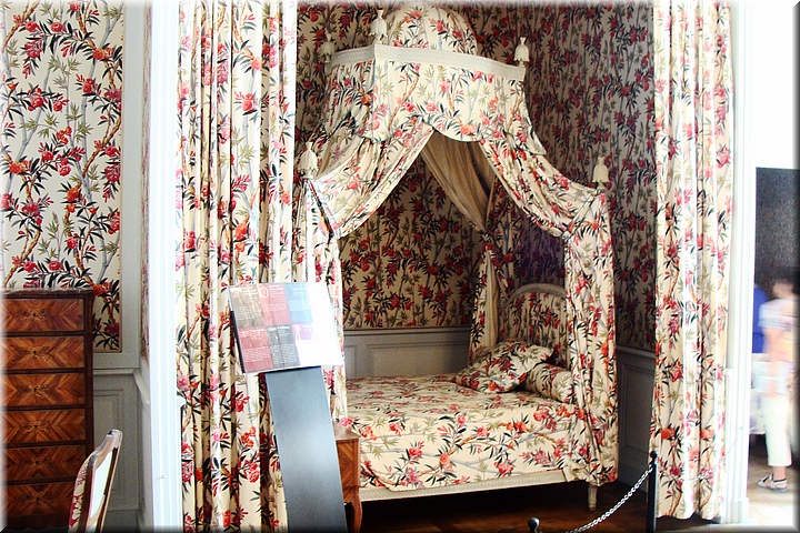 03000 Chambord - Habitacion.JPG