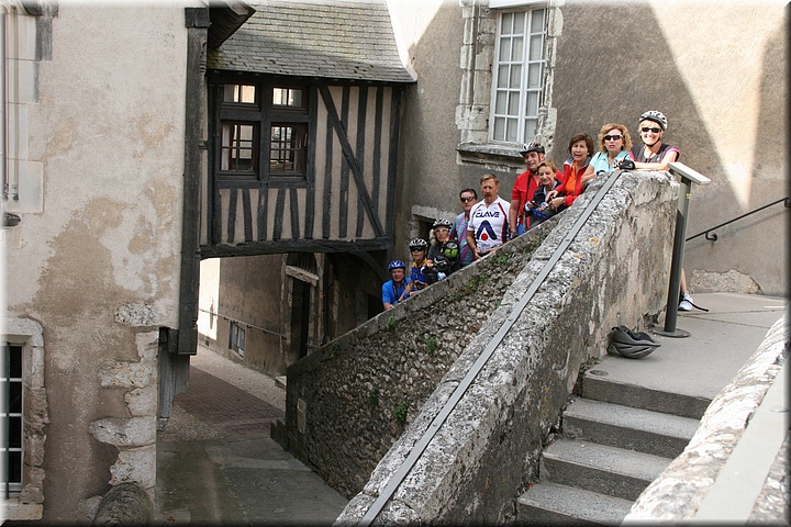 04510 Blois -Junto a la Catedral.JPG
