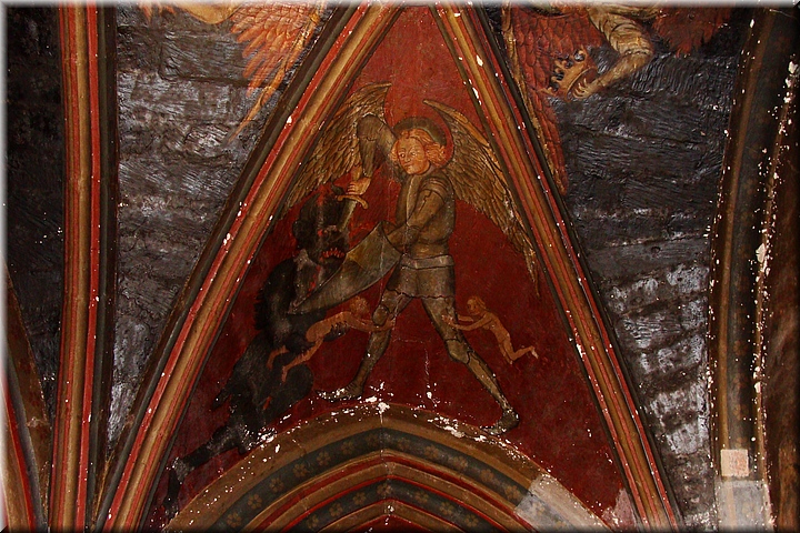 07200 Frescos -Cripta - Iglesia de St Agnan.JPG