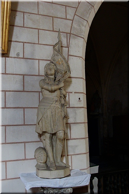 11900 Francueil - Iglesia .JPG