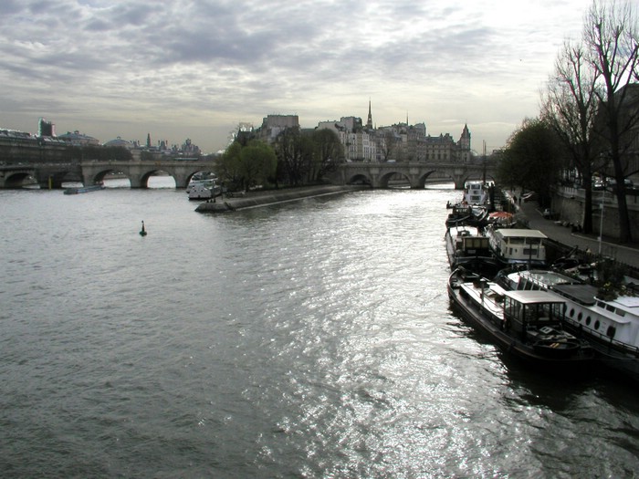 Paris Marzo 2005 Antonio 009-b.jpg
