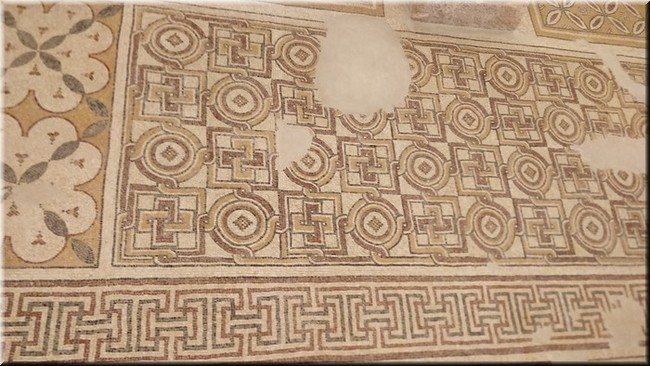 1-13-Mosaicos en la Basílica de Moises.jpg